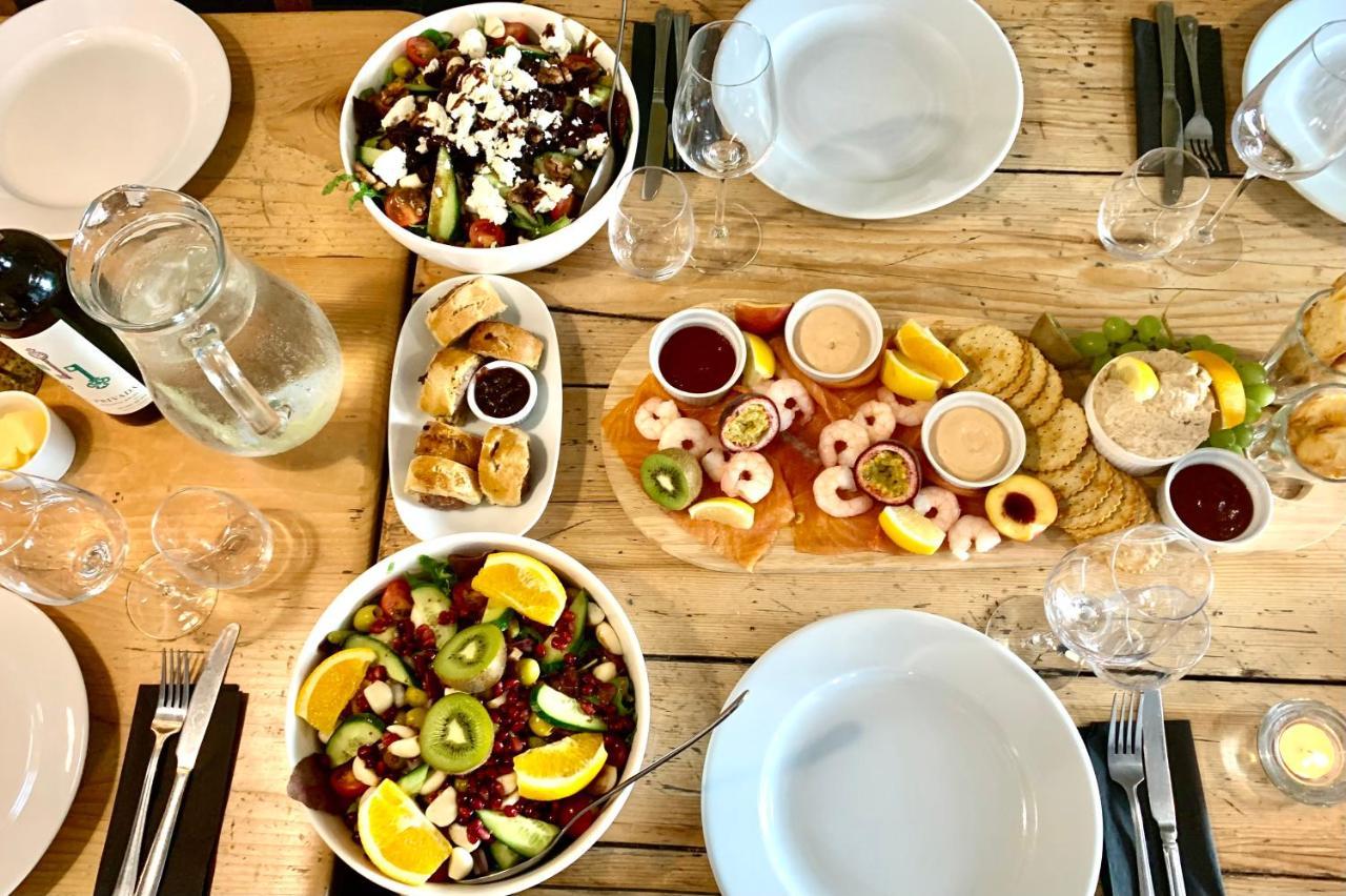 Blas At Fronlas Cafe - The Heart Of Newport Νιούπορτ Εξωτερικό φωτογραφία