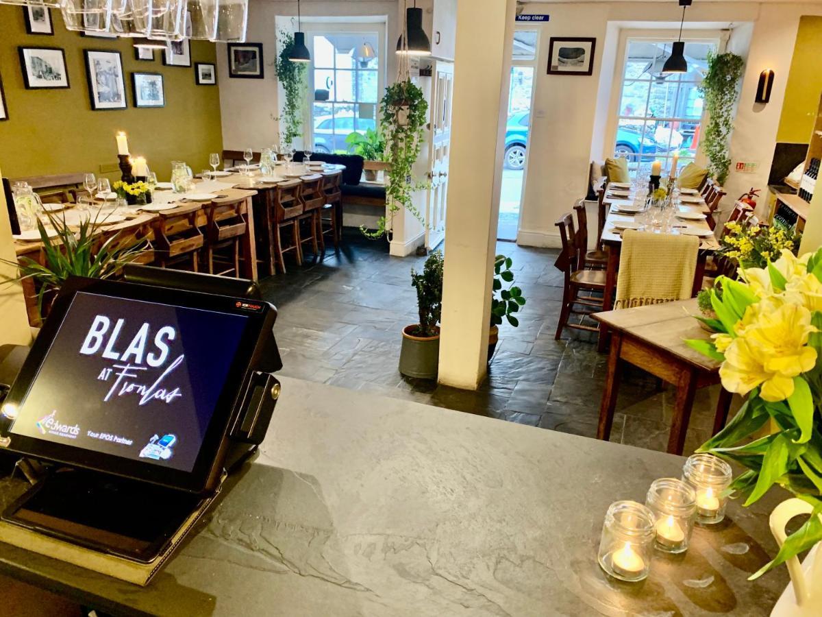 Blas At Fronlas Cafe - The Heart Of Newport Νιούπορτ Εξωτερικό φωτογραφία