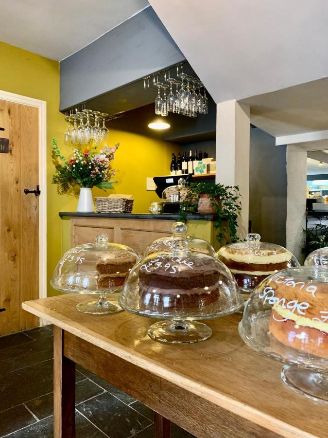 Blas At Fronlas Cafe - The Heart Of Newport Νιούπορτ Εξωτερικό φωτογραφία