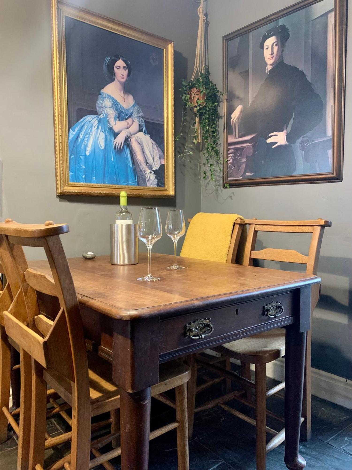 Blas At Fronlas Cafe - The Heart Of Newport Νιούπορτ Εξωτερικό φωτογραφία